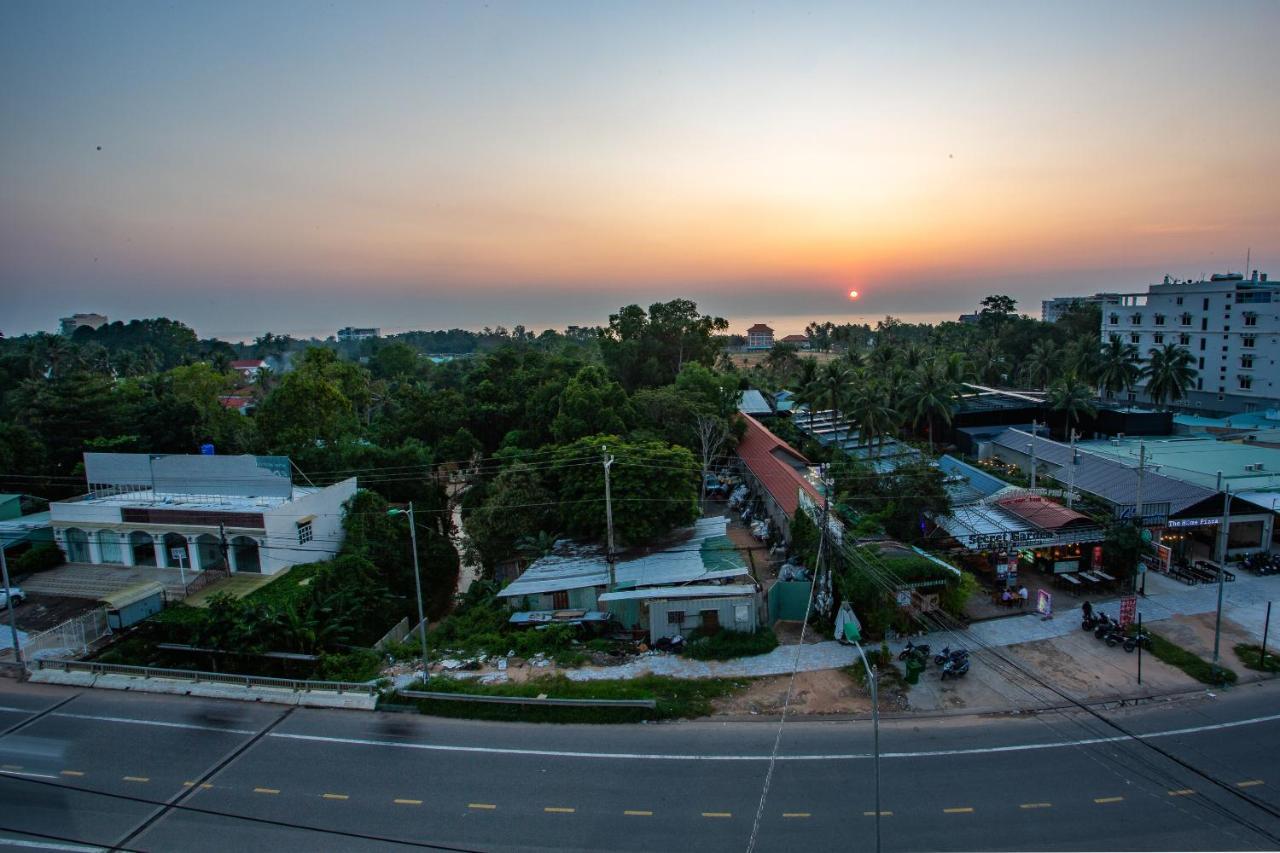 โรงแรมเจืองทิญ ฟู้โกว๊ก ภายนอก รูปภาพ