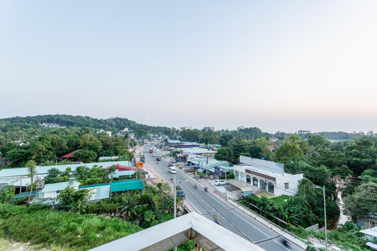 โรงแรมเจืองทิญ ฟู้โกว๊ก ภายนอก รูปภาพ